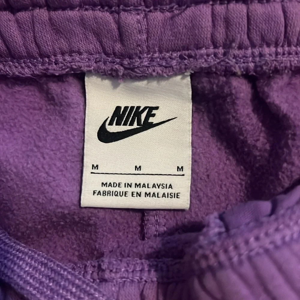 Nike Kids Vibrant Purple Sweatpants - Picture 3 of 3